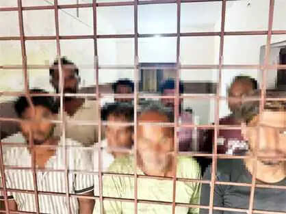 Muzaffarnagar: शादी के विवाद ने लिया हिंसक मोड़, चरथावल पुलिस ने जानलेवा हमले के आरोप में 8 आरोपी दबोचे
