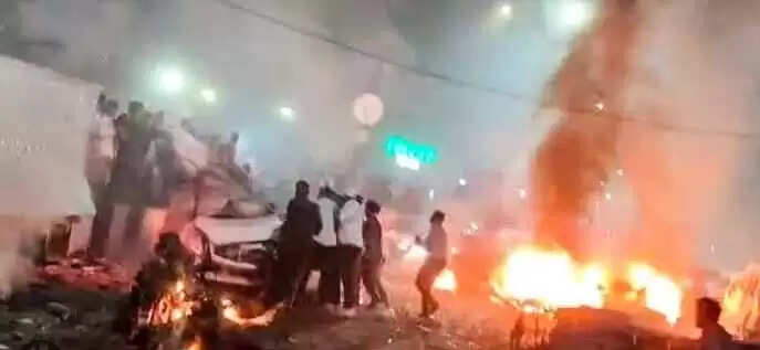 🚨दिल्ली में तबाही का सबसे भयानक धमाका: लाल किले के पास कार ब्लास्ट ने राजधानी को दहला दिया &ndash; देशभर में हाई अलर्ट!- Delhi Red Fort Blast