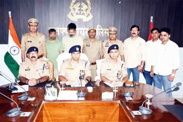 Muzaffarnagar: बुढाना पुलिस का बड़ा खुलासा&mdash;फर्जी दस्तावेज बनाकर बेचने वाला अंतरराज्यीय वाहन चोर गिरोह पकड़ा, 3 फॉर्च्यूनर कार बरामद