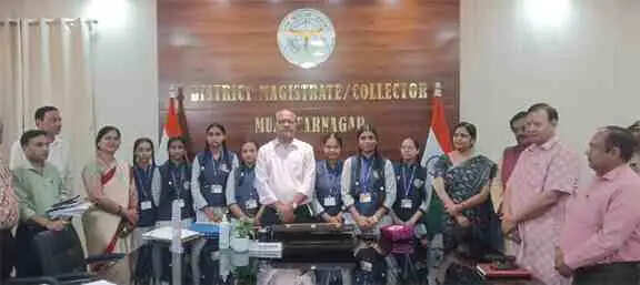 Muzaffarnagar Mission Shakti 5.0: &lsquo;एक दिन की जिलाधिकारी&rsquo; बनीं मेधावी बालिकाएं, प्रशासनिक जिम्मेदारियां संभालकर दिया नेतृत्व का संदेश