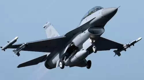 ताइवान के F-16 फाइटर जेट का रहस्यमय गायब होना: चीन की आहट या तकनीकी खामी? अमेरिका तक बढ़ी टेंशन