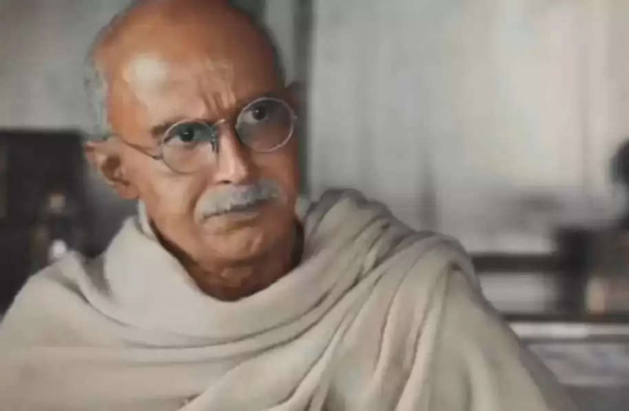 Rajesh Khera Shines as Mahatma Gandhi in "Swatantrya Veer Savarkar"