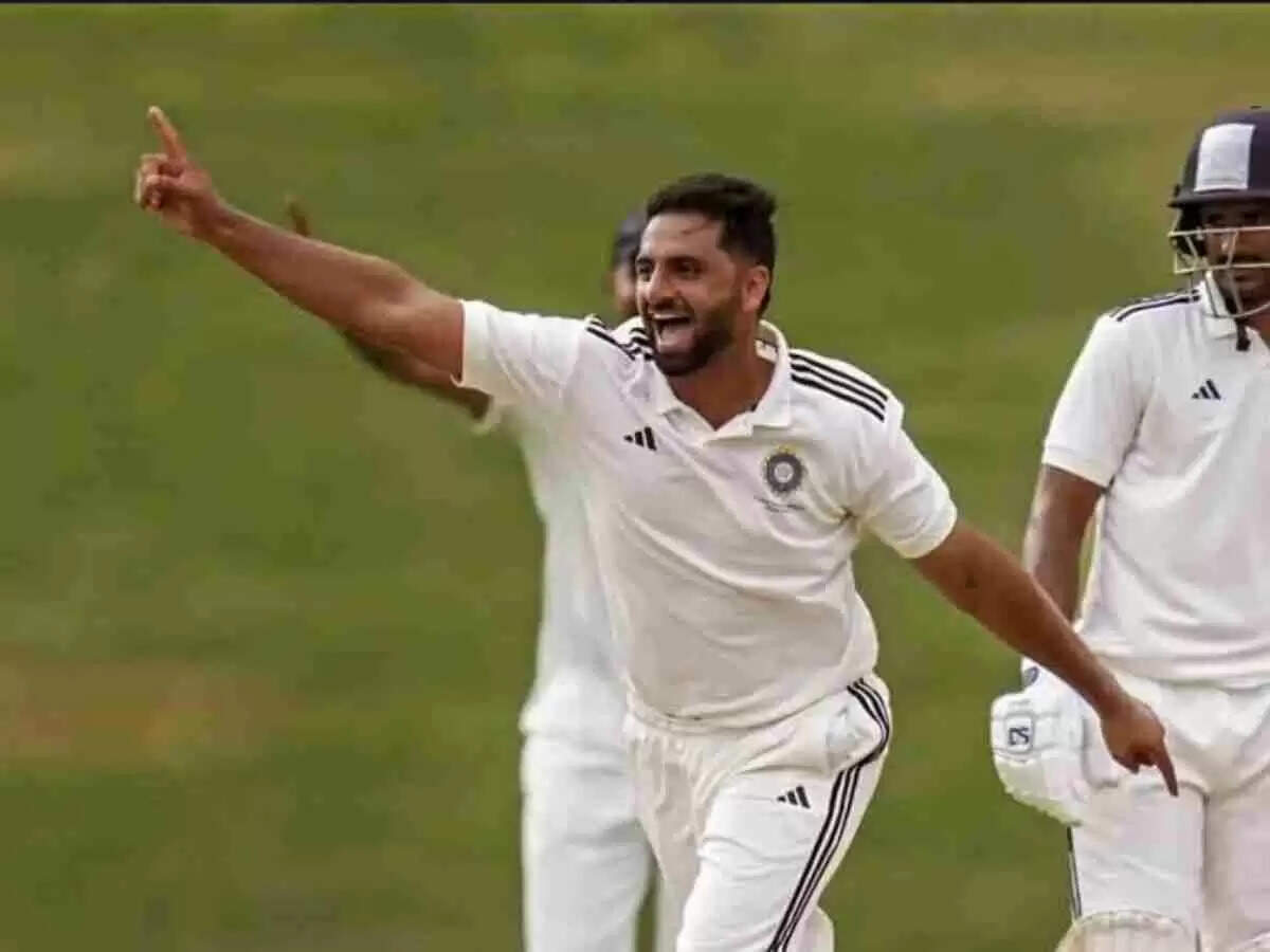 Ranji Trophy में इतिहास रचा: जम्मू-कश्मीर ने दिल्ली को हराया, आकिब नबी और कामरान इकबाल बने हीरो &ndash; मैदान पर गूंजा &lsquo;कश्मीर का जश्न&rsquo;!