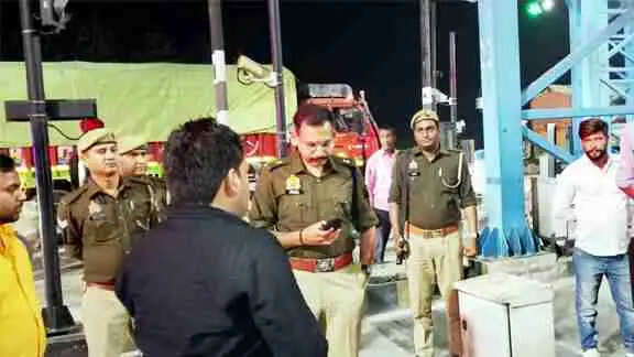 Muzaffarnagar पुलिस का आकस्मिक निरीक्षण: एसपी ग्रामीण आदित्य बंसल ने तितावी थाना, बघरा पुलिस चौकी और तितावी टोल प्लाजा की जांच