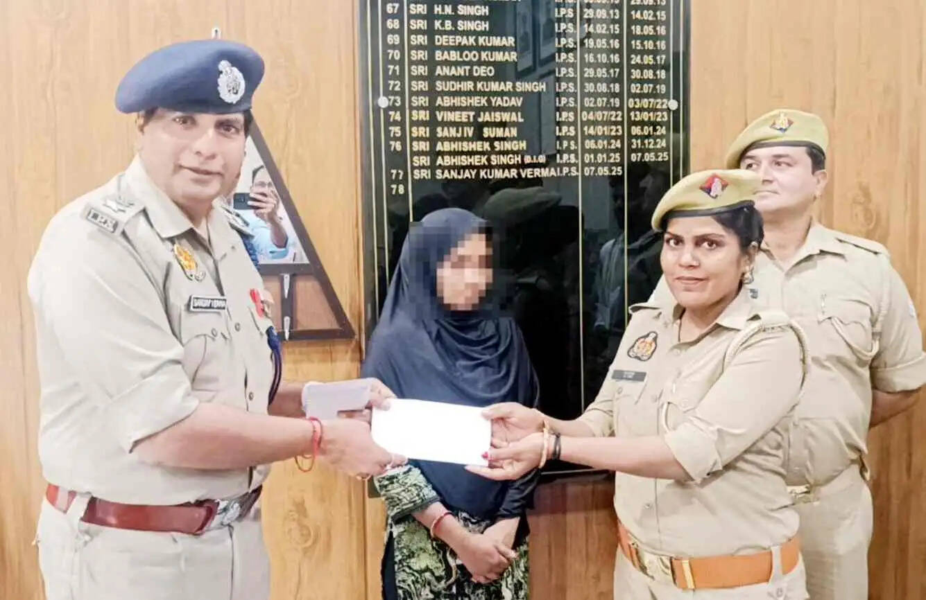 Muzaffarnagar: जटवाड़ा नहर में कूदी महिला को पुलिस और युवक ने बचाया, एसएसपी ने किया सम्मानित