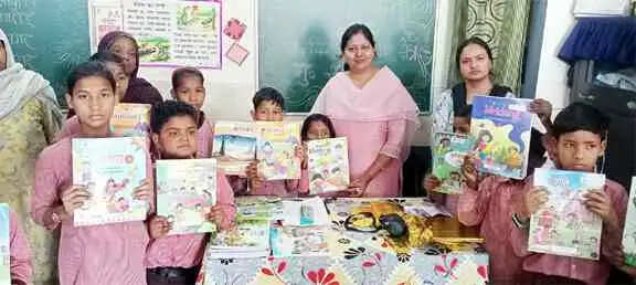 पूर्वी पाठशाला Muzaffarnagar में वार्षिक परिणाम समारोह, टॉपर बच्चों का सम्मान और नई पुस्तकों का वितरण