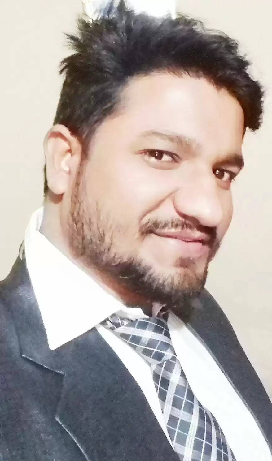 भ्रष्टाचार का दंश झेल कर संघर्षमय जीवन जीने को मजबूर