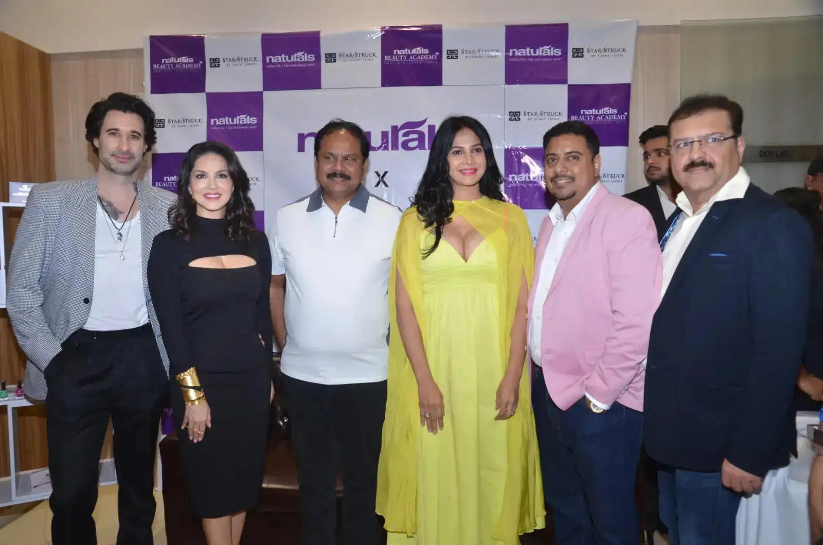 Sunny Leone stands up for 'Beauty without Cruelty' with Naturals Beauty Academy-Starstruck by Sunny Leone collab: launches Naturals Borivali outlet