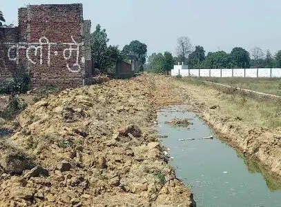 Muzaffarnagar Rajwaha Cleaning Drive: वर्षों से बंद पड़ा राजवाहा खुलने लगा, जलनिकासी सुधरेगी&mdash;उद्योगों को नुकसान न हो, व्यापारियों की चेतावनी