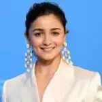 मेहनत के दम पर आलिया हुई सफल अभिनेत्रियों में शुमार