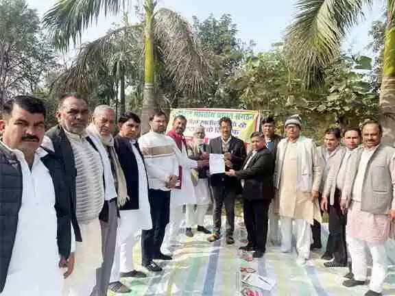 Khatauli में प्रधान संगठन का दबाव काम आया: Muzaffarnagar तहसील में धरना समाप्त, बार संघ के समर्थन से प्रशासन पर बढ़ी जिम्मेदारी