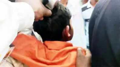 Purkazi में बच्चों को ले जा रही स्कूल वैन में अचानक लगी आग, 5 बच्चे घायल&mdash;ग्रामीणों और पुलिस ने बचाई जान