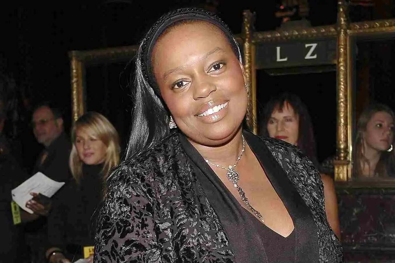 मदर ऑफ मेकअप की सबसे बड़ी परीक्षा: किचन से फैशन वीक तक पहुंची Pat McGrath, अब अपनी 9000 करोड़ की ब्यूटी कंपनी बचाने की जंग में