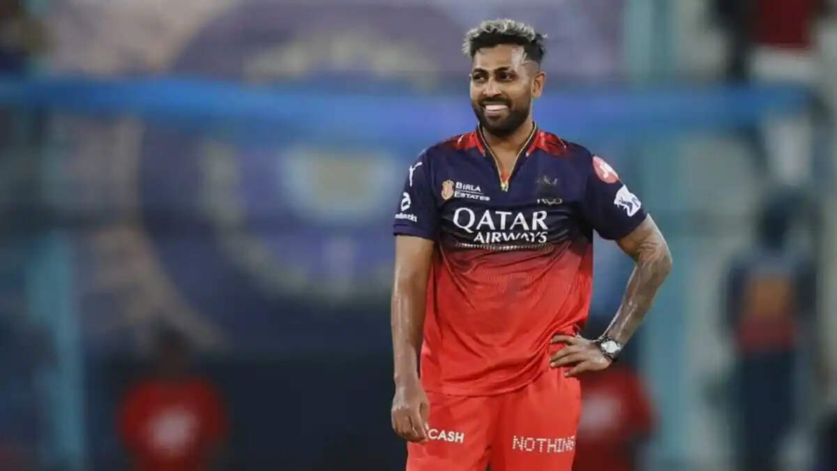 Nuwan Thushara NOC Controversy: IPL 2026 खेलने पर रोक से भड़के RCB के तेज गेंदबाज, श्रीलंका क्रिकेट बोर्ड के खिलाफ कोर्ट पहुंचे