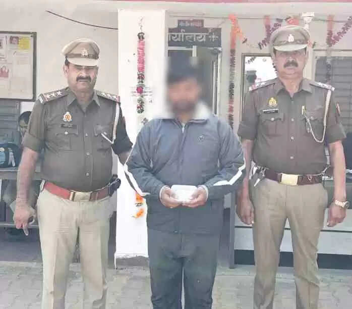 6 लाख की स्मैक के साथ बड़ा तस्कर दबोचा! रतनपुरी Muzaffarnagar पुलिस की जबरदस्त कार्रवाई, &lsquo;ऑपरेशन सवेरा&rsquo; में मिली बड़ी सफलता