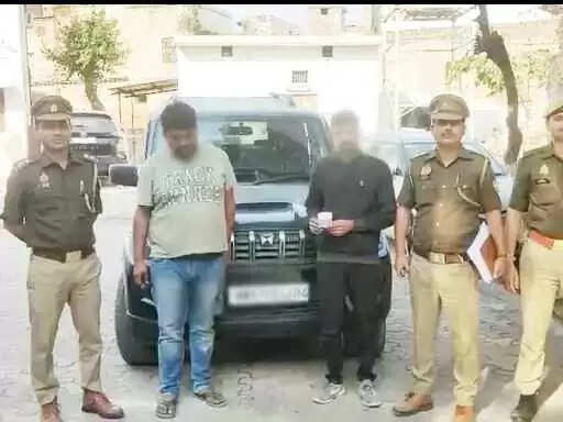 Muzaffarnagar में &lsquo;फर्जी रिश्तेदार&rsquo; गैंग का पर्दाफाश: 48 कैमरों की फुटेज खंगालकर दो शातिर ठग गिरफ्तार &mdash; महिलाओं को ऐसे बनाते थे निशाना