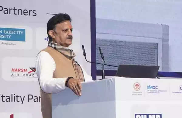 मध्यप्रदेश में ग्रीन मोबिलिटी को रफ्तार: सीआईआई का ‘ग्रीन लॉजिस्टिक्स कॉन्क्लेव 2025’ बना सतत परिवहन का नया मील का पत्थर