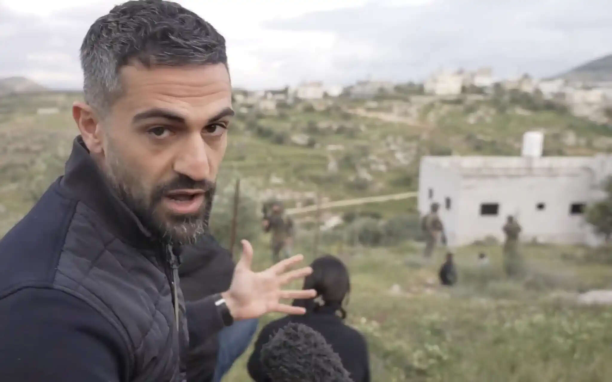 West Bank CNN Journalist Incident: पत्रकारों से बदसलूकी के बाद इजराइली सेना ने नेत्जाह यूनिट की पूरी बटालियन सस्पेंड की, जांच तक ऑपरेशन बंद