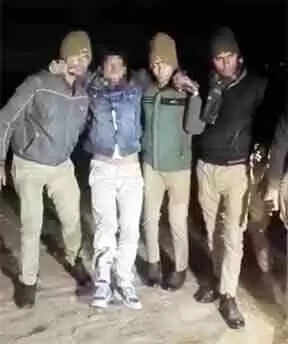 Muzaffarnagar मुठभेड़ में गौकशी गिरोह बेनकाब: हाईवे-58 पर पुलिस की जवाबी कार्रवाई, एक बदमाश घायल, दूसरा गिरफ्तार