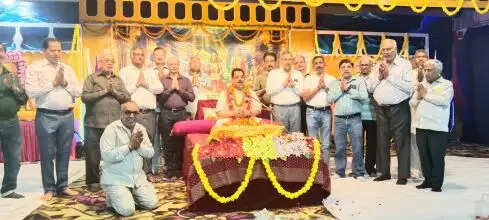 Muzaffarnagar में रामनवमी की भव्य शोभायात्रा ने रचा आस्था का इतिहास, श्री सनातन धर्म सभा भवन में दिव्य झांकियों और महाआरती से गूंजा शहर