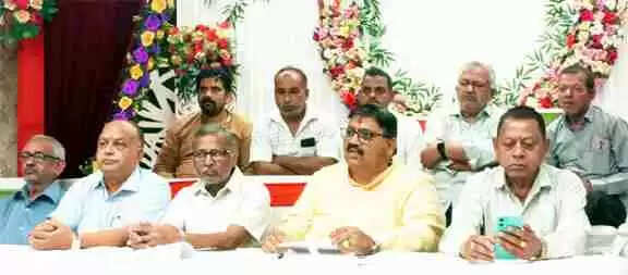 Muzaffarnagar मावा आढती एसोसिएशन ने मिलावटी मावे के आरोपों को नकारा, प्रशासन के दिशा-निर्देशों के तहत की जा रही है बिक्री