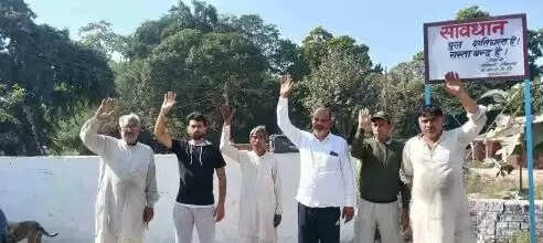 Muzaffarnagar मोरना में किसानों का गुस्सा फूटा! निरगाजनी झाल के पास क्षतिग्रस्त पनचक्की पुल चार माह से बंद &ndash; प्रशासन की लापरवाही पर प्रदर्शन की चेतावनी