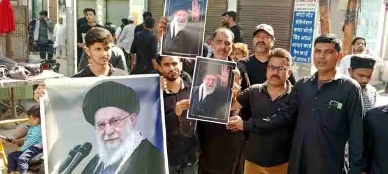 शिया समाज ने खामनेई की मौत के विरोध में राष्ट्रपति के नाम ज्ञापन सौंपा, Muzaffarnagar&nbsp; में भारी प्रदर्शन में व्यक्त की नाराजगी