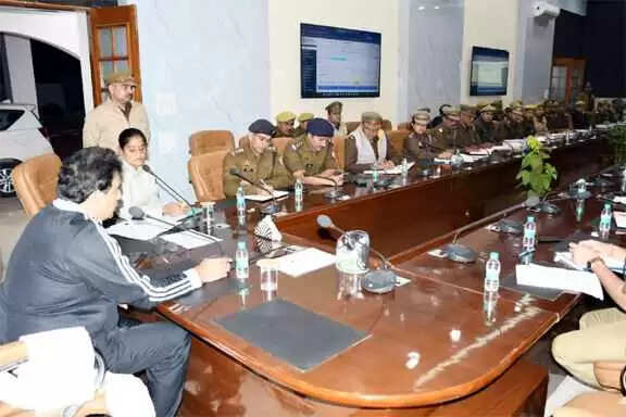 Muzaffarnagar में साइबर क्राइम पर बड़ा एक्शन-प्लान: SSP संजय कुमार वर्मा की हाई-लेवल समीक्षा बैठक, कड़े निर्देश जारी