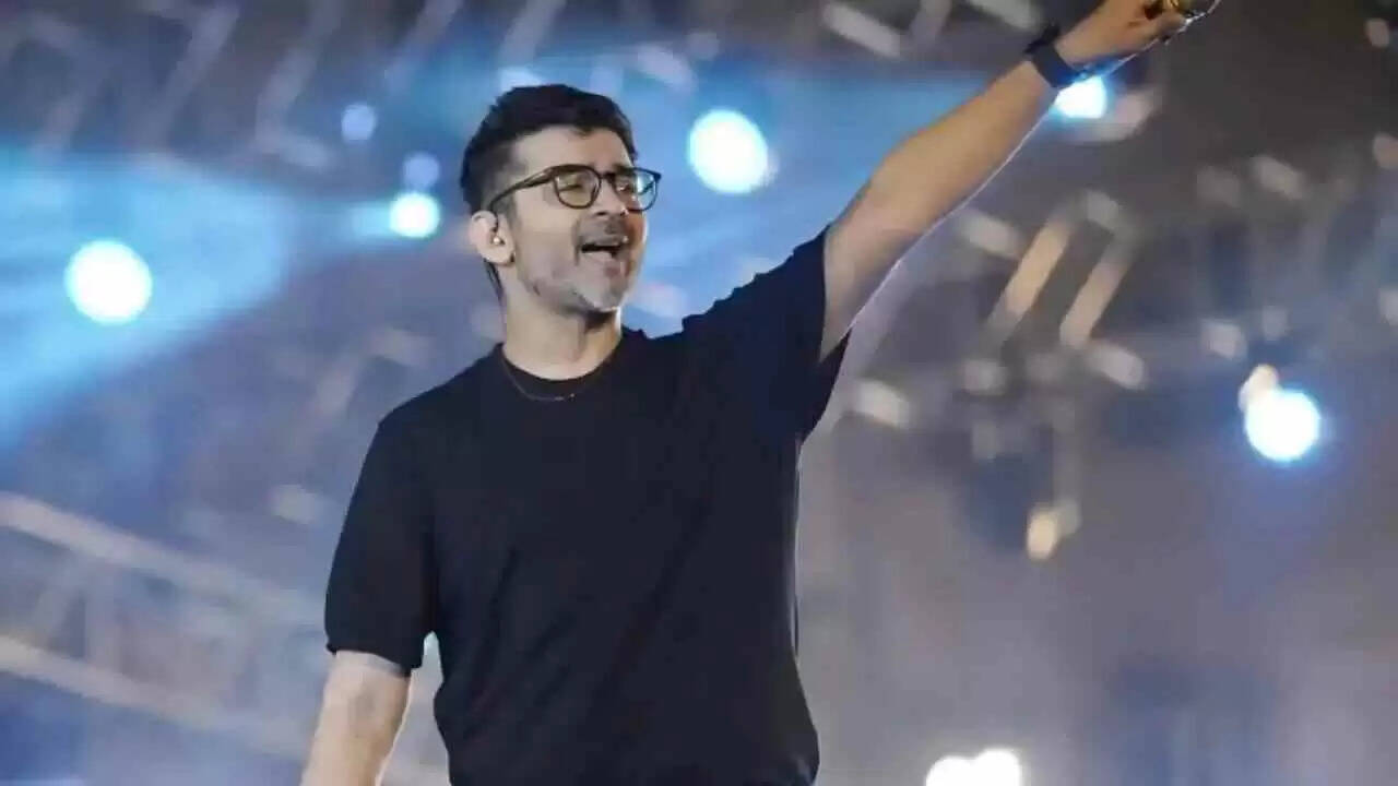 बॉलीवुड सिंगर और म्यूजिक कंपोजर Sachin Sanghvi पर यौन उत्पीड़न का आरोप, पुलिस ने किया गिरफ्तार