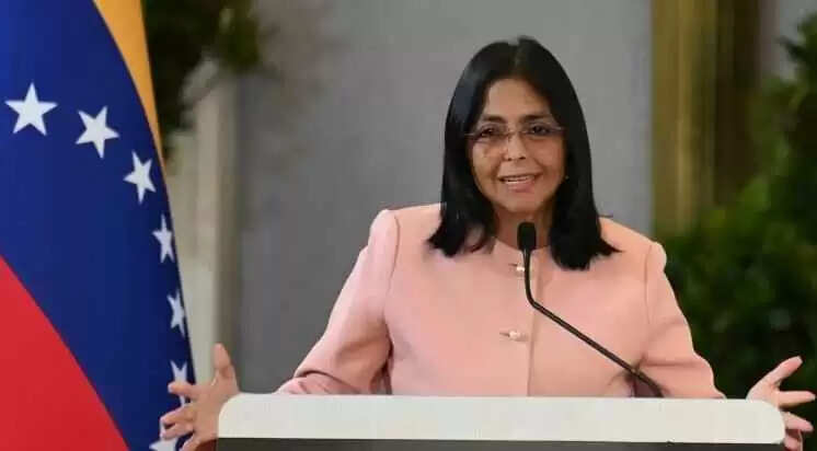 वेनेजुएला संकट में सत्ता परिवर्तन: Delcy Rodr&iacute;guez बनीं कार्यवाहक राष्ट्रपति, अमेरिकी ऑपरेशन के बाद मादुरो गिरफ्तार