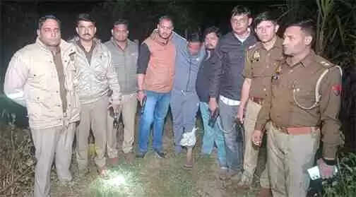 तितावी में देर रात गोलियों की गूंज: बदमाशों और Muzaffarnagar  पुलिस की आमने-सामने मुठभेड़, शातिर &lsquo;दादा इरशाद&rsquo; घायल &ndash; अलीशेर अंधेरे में फरार