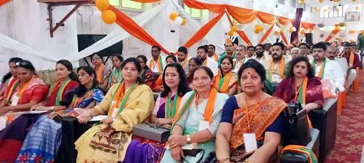 Muzaffarnagar शुकतीर्थ में भाजपा का दो दिवसीय प्रशिक्षण शिविर शुरू, लक्ष्मीकांत वाजपेयी बोले- विधानसभा चुनाव की तैयारी तेज