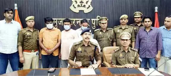 Muzaffarnagar मीरांपुर पुलिस की बड़ी कार्रवाई – 58 किलो गांजा के साथ तीन तस्कर गिरफ्तार, दो कारें भी बरामद