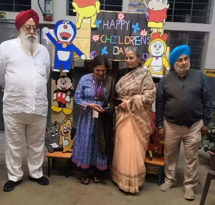 खालसा हायर सेकेंडरी स्कूल में बाल दिवस पर रंग–बिरंगा बाल मेला, बच्चों की प्रतिभा ने जीता दिल