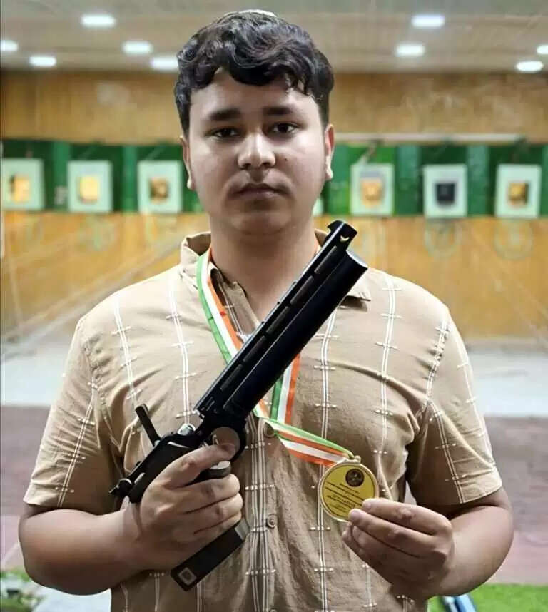 अयोध्या स्टेट शूटिंग चैंपियनशिप में चमका चरथावल Muzaffarnagar का बेटा, 10 मीटर पिस्टल (पैरा) में जीता स्वर्ण पदक
