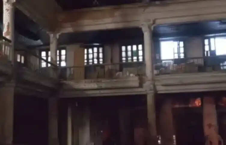 Abbottabad का ऐतिहासिक गुरुद्वारा श्री गुरु सिंह सभा विवादों में: बेचने और गिराने के आरोप से सिख समुदाय में रोष | Abbottabad Gurdwara Sri Guru Singh Sabha Controversy