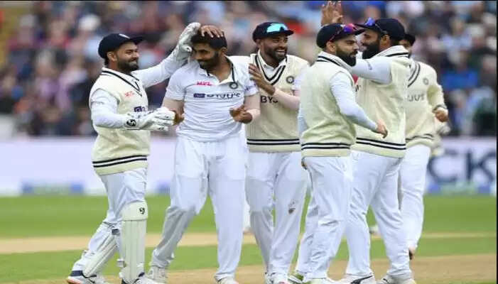 टीम इंडिया में तीन स्टार खिलाड़ियों को जगह नहीं मिला है. इससे इन प्लेयर्स के करियर पर खतरा मंडराने लगा है.