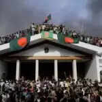 बांग्लादेश में संविधान की हो सकती है विदाई, कट्टरपंथी दौर में राष्ट्रपति और सेना प्रमुख के पद होंगे खत्म