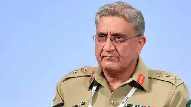 बाजवा का कहना है कि पाकिस्तान की सेना का बीते 6 सालों से कमांडर रहना उनके लिए गर्व की बात है।