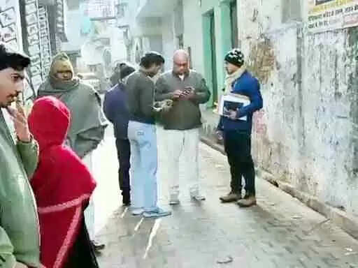 चरथावल में स्वास्थ्य विभाग का बड़ा एक्शन: Muzaffarnagar एसीएमओ डॉ. विपिन की औचक छापेमारी, अस्पतालों में मचा हड़कंप